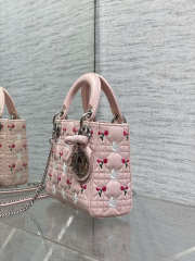 Uubags Dioramour Micro Lady Dior Chain Bag Mini Doves & Roses Embroidery Cannage Lambskin Light Pink 18x15x7cm - 4