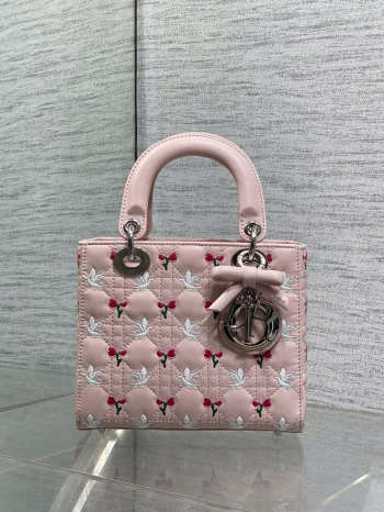 Uubags Dioramour Small Lady Dior Chain Bag Mini Doves & Roses Embroidery Cannage Lambskin Light Pink 20x17x8cm