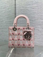 Uubags Dioramour Small Lady Dior Chain Bag Mini Doves & Roses Embroidery Cannage Lambskin Light Pink 20x17x8cm - 3