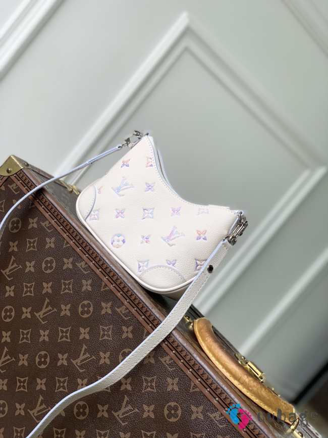 New Arrivals 2026 Louis Vuitton M29779 Boulogne Nano Bag Monogram Empreinte Pattern In Link Quartz 19x13x8cm - 1