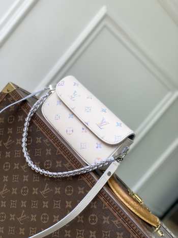 Uubags Louis Vuitton M29770 Ivy Bag Monogram Empreinte Pattern In Link Quartz 23.5x12x4.3cm