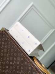 Uubags Louis Vuitton M29976 OnTheGo PM Bag Monogram Empreinte Pattern In Link Quartz 25x19x11.5cm - 3