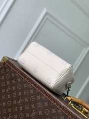 Uubags Louis Vuitton M2A099 Speedy Bandouliere 20 NV Bag Monogram Empreinte Pattern In Link Quartz 20.5x13.5x12cm - 3