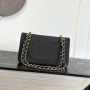 Uubags Chanel classic bag 11.12 embroidered denim, crystal embellishments, rhinestones & gold-colored metal accents black, gold & green 15.5x25.5x6.5cm - 3