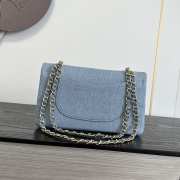 Uubags Chanel classic bag 11.12 embroidered denim, crystal embellishments, rhinestones & gold-colored metal accents blue, gold & green 15.5x25.5x6.5cm - 4