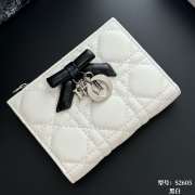 Uubags Lady Dior Dahlia Wallet White and Black Two-Tone Cannage Lambskin 12x9x2cm - 6