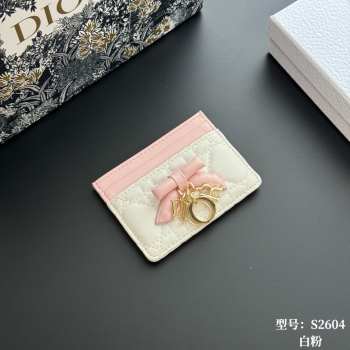 Uubags Dior Qixi Lady Dior Freesia Card Holder Two-Tone Latte and Ballet Pink Cannage Lambskin 10.5x8x0.5cm