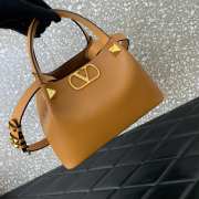 Uubags Valentino Garavani Small Soft Leather Shopping Bag In Hazelnut 25x15x17.5cm - 3