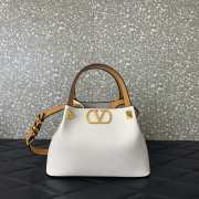 Uubags Valentino Garavani Small Soft Leather Shopping Bag In Ivory 25x15x17.5cm - 1