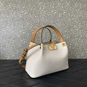 Uubags Valentino Garavani Small Soft Leather Shopping Bag In Ivory 25x15x17.5cm - 4