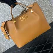 Uubags Valentino Garavani Medium Soft Leather Shopping Bag In Hazelnut 35x25x16cm - 5