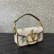 Uubags Valentino Garavani Locò Small Linen Bag With Embroidery Natural/Multicolor 20x11x5cm - 5