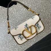 Uubags Valentino Garavani Locò Small Linen Bag With Embroidery Natural/Multicolor 20x11x5cm - 3