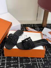 Uubags Hermes Oran sandal in black H262201Z  - 3