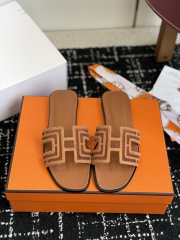 Uubags Hermes Oran sandal in brown H262201Z - 5