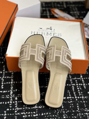 Uubags Hermes Oran sandal in beige H262201Z