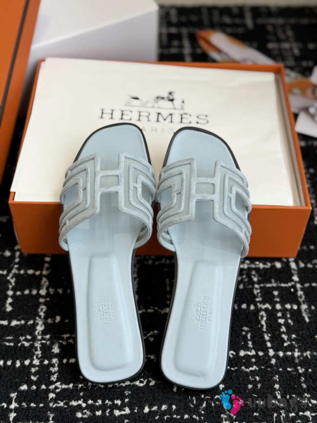 Uubags Hermes Oran sandal in light blue H262201Z - 1