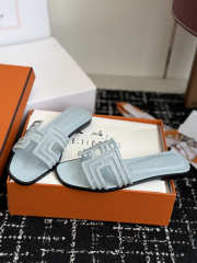 Uubags Hermes Oran sandal in light blue H262201Z - 2