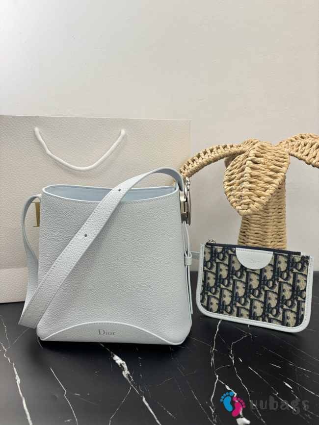 Uubags Small Dior Médaillon Bucket Bag Gris Pietro Grained Calfskin 19x18x12.5cm - 1