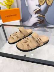 Uubags Louis Vuitton 1AJOWM Isola Comfort Sandal Beige Suede Baby Goat Leather - 1