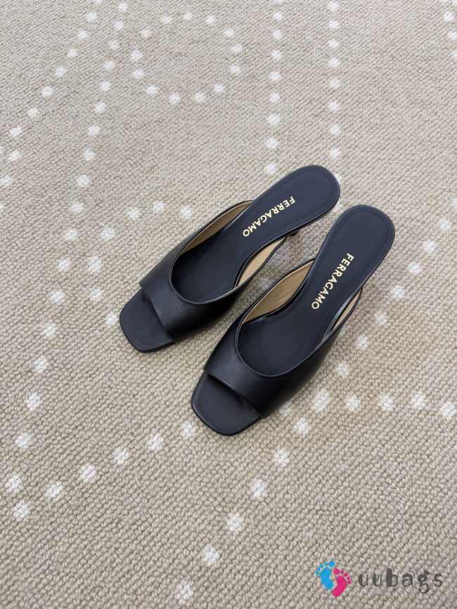Uubags Salvatore Ferragamo Slip On Heels Black Leather 5.5cm - 1