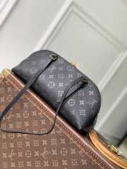 Uubags Louis Vuitton M3A167 Squire East-West In Boldly Black Calfskin Leather 29x14x8cm - 3