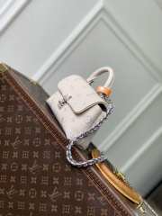 Uubags Louis Vuitton M2A374 Nano Madeleine Bag Monogram Empreinte Link Quartz 21x12.5x6cm - 4
