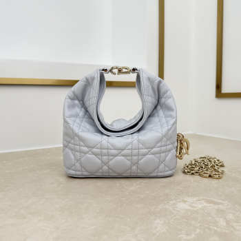 Uubags mini Dior Toujours hobo bag cannage lammleder in ice blue 17.5x19x7cm