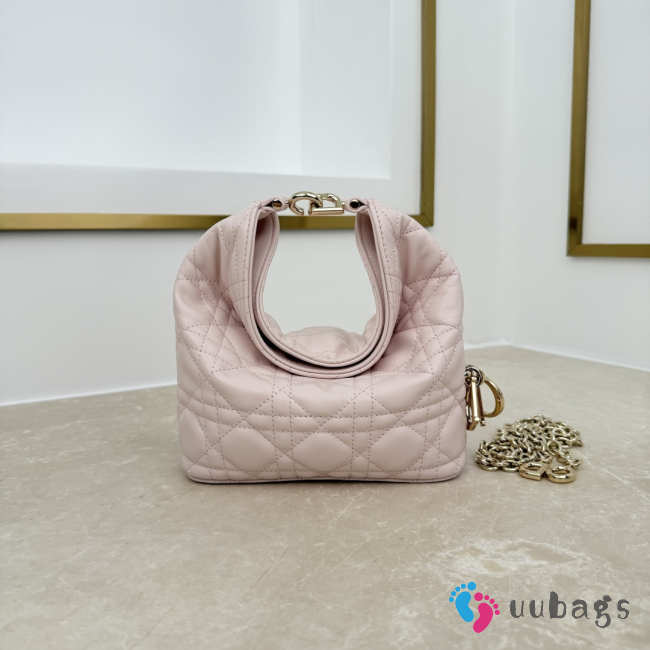 Uubags mini Dior Toujours hobo bag cannage lammleder in ballet pink 17.5x19x7cm - 1