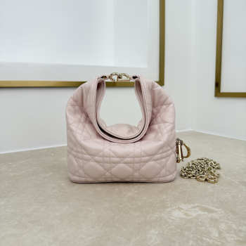 Uubags mini Dior Toujours hobo bag cannage lammleder in ballet pink 17.5x19x7cm