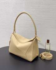 Uubags Loewe medium Featherlight Puzzle bag in silk beige nappa lambskin 19.5x29x12cm - 5