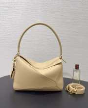 Uubags Loewe medium Featherlight Puzzle bag in silk beige nappa lambskin 19.5x29x12cm - 3