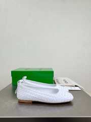 Uubags Bottega Veneta Charlotte Ballerina In White Lambskin - 4