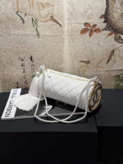 Uubags Chanel Clutch With Strap Velvet & Gold-Tone Metal White 12x23x12cm - 3