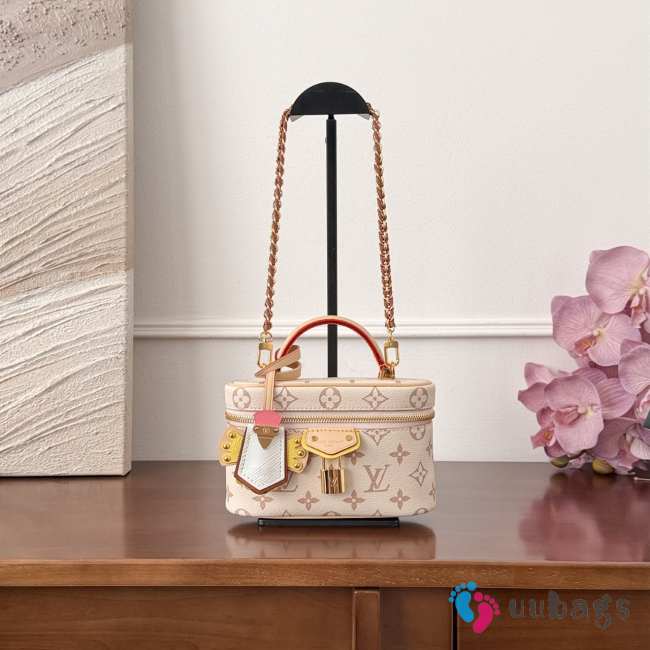 Uubags Louis Vuitton M29782 Vanity Chain Pouch Monogram Dune Coated Canvas 19x11.5x6.5cm - 1
