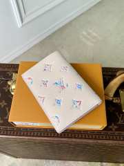 Uubags Louis Vuitton M29811 Passport Cover Monogram Empreinte Link Quartz 10x14x2.5cm - 2