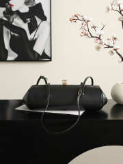 Uubags Chanel Clutch With Leather Strap In Shiny Calfskin & Gold-Tone Metal Black 36x12.5x13cm - 5
