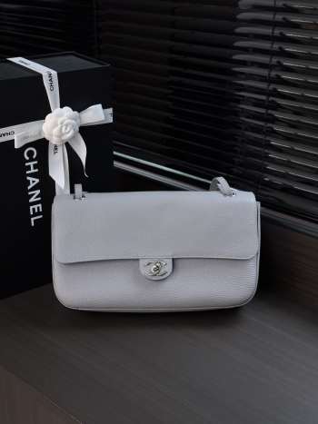 Uubags Chanel maxi flap bag calfskin with grain effect & silver metallic in grey 19.5x32x10cm