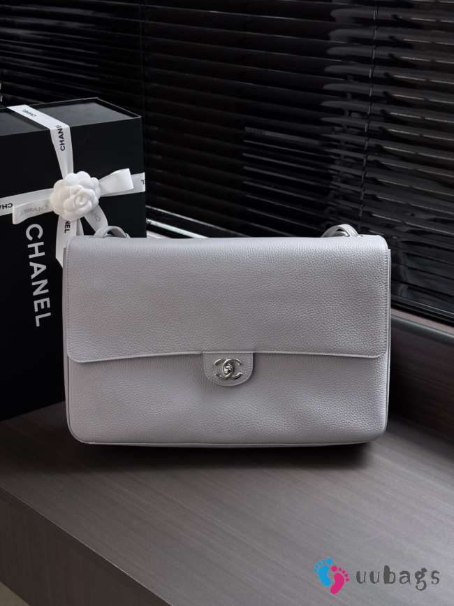 Uubags Chanel maxi flap bag calfskin with grain effect & silver metallic in gray 26x38.5x11cm - 1