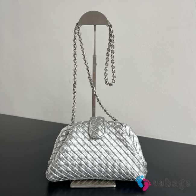 Uubags Bottega Veneta Small Lauren 1980 Intrecciato Leather Clutch In Metallic Silver 27x15x8cm - 1