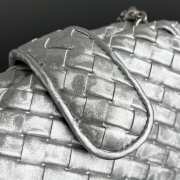 Uubags Bottega Veneta Small Lauren 1980 Intrecciato Leather Clutch In Metallic Silver 27x15x8cm - 4