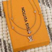 Uubags Louis Vuitton M04114 Lady Necklace Gold-toned Metal Pink And Purple Rhinestones - 1
