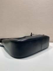 Uubags Prada 1BC299 Boogie large leather bag in black 40x24.5x9cm - 4