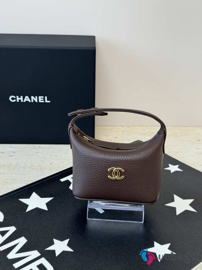 Uubags Chanel Mini Bag Charm Coco Beach In Dark Brown 11x11x4cm - 1