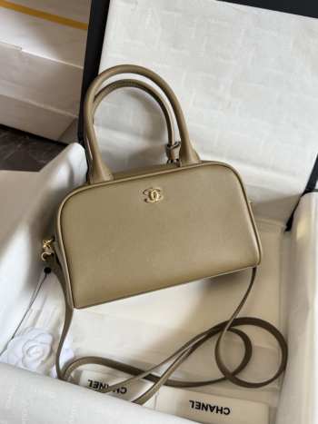 Uubags Chanel Medium Bowling Bag Calfskin & Silver-plated Metal Beige 20.5x11.5x9cm