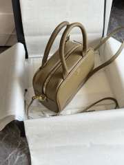 Uubags Chanel Medium Bowling Bag Calfskin & Silver-plated Metal Beige 20.5x11.5x9cm - 5