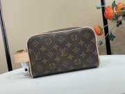 Uubags Louis Vuitton M29165 Locker Dopp Kit 23x13x12cm - 1