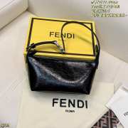 Uubags Fendi vanity pouch small crackled black leather bag 21x10x11cm - 1