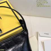 Uubags Fendi vanity pouch small crackled black leather bag 21x10x11cm - 3