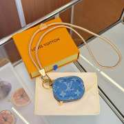 Uubags Louis Vuitton M03294 Tune Key Holder And Bag Charm Denim Blue 8x6.5x3.5cm - 5